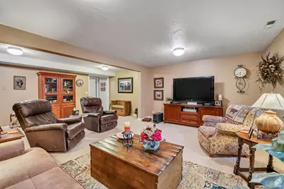 145 N 240 E, Orem, UT 84057 - Photo 29