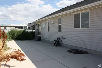 539 S Chan Dr, Grantsville, UT 84029 - Photo 37