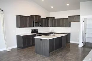 539 S Chan Dr, Grantsville, UT 84029 - Photo 11