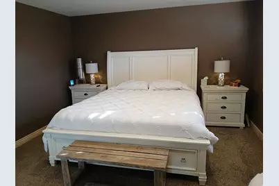 1584 E Petunia Way, Sandy, UT 84092 - Photo 9