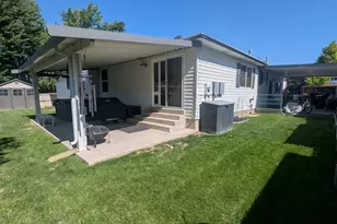 1584 E Petunia Way, Sandy, UT 84092 - Photo 57