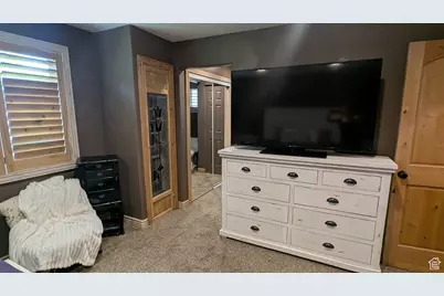 1584 E Petunia Way, Sandy, UT 84092 - Photo 11