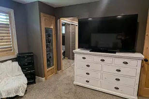 1584 E Petunia Way, Sandy, UT 84092 - Photo 11