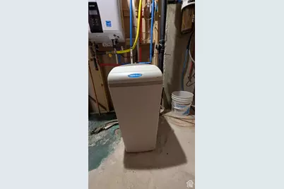 1584 E Petunia Way, Sandy, UT 84092 - Photo 51