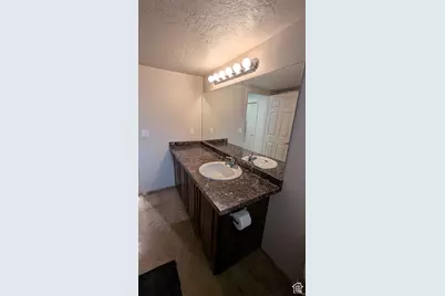 1584 E Petunia Way, Sandy, UT 84092 - Photo 45