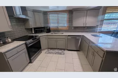 1584 E Petunia Way, Sandy, UT 84092 - Photo 33