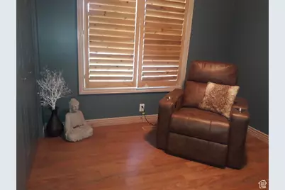 1584 E Petunia Way, Sandy, UT 84092 - Photo 17