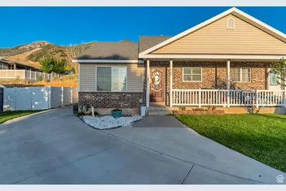 382 N Peach St, Santaquin, UT 84655 - Photo 3