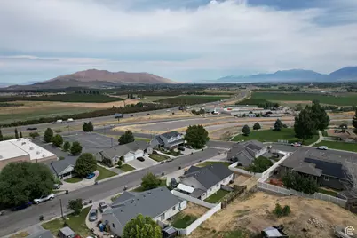 382 N Peach St, Santaquin, UT 84655 - Photo 23