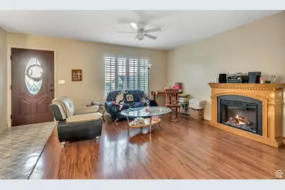 382 N Peach St, Santaquin, UT 84655 - Photo 7