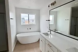 2970 N Kingbird Dr, Eagle Mountain, UT 84005 - Photo 11