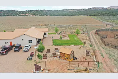 7395 N Johnson Canyon Rd, Kanab, UT 84741 - Photo 35