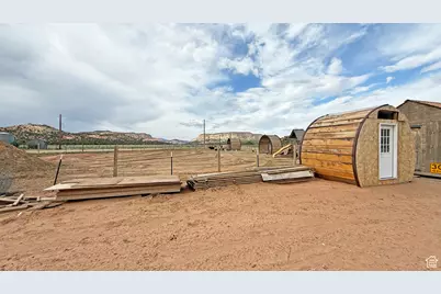 7395 N Johnson Canyon Rd, Kanab, UT 84741 - Photo 49