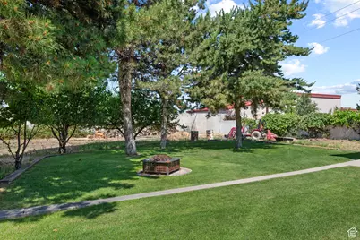 90 S 200 E, Lindon, UT 84042 - Photo 33