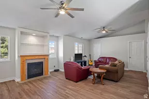 90 S 200 E, Lindon, UT 84042 - Photo 15