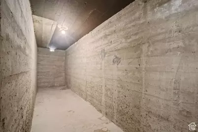 9203 S 220 E, Sandy, UT 84070 - Photo 21