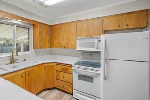 9203 S 220 E, Sandy, UT 84070 - Photo 7