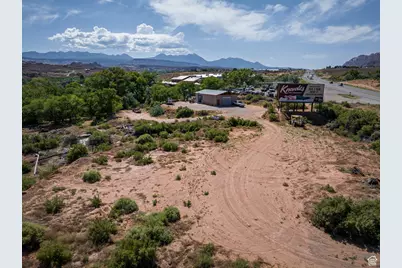 1431 Arnel Ln, Moab, UT 84532 - Photo 7