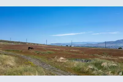 2342 W 1150 N #4, Tremonton, UT 84337 - Photo 13