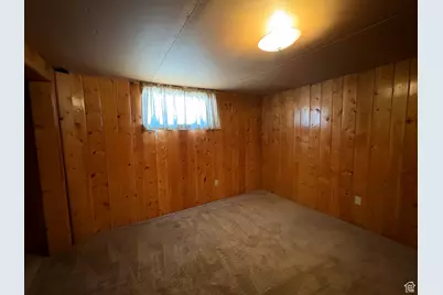 2252 E 6450 S, Cottonwood Heights, UT 84121 - Photo 27