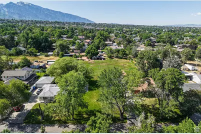 2260 E 6450 S, Cottonwood Heights, UT 84121 - Photo 1