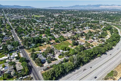 2252 E 6450 S, Cottonwood Heights, UT 84121 - Photo 31