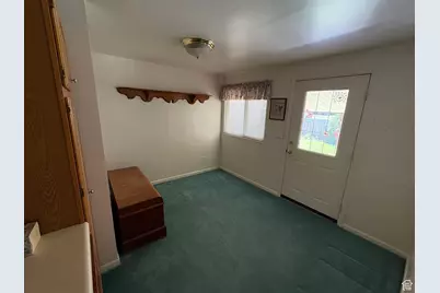 2252 E 6450 S, Cottonwood Heights, UT 84121 - Photo 13