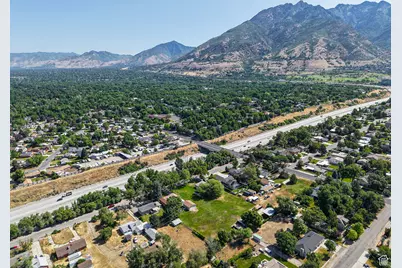 2252 E 6450 S, Cottonwood Heights, UT 84121 - Photo 33
