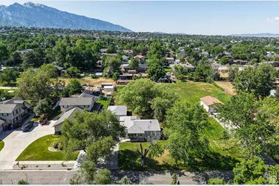 2252 E 6450 S, Cottonwood Heights, UT 84121 - Photo 23