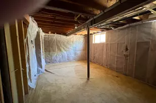 2252 E 6450 S, Cottonwood Heights, UT 84121 - Photo 19