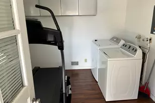 2266 E 6450 S, Cottonwood Heights, UT 84121 - Photo 11