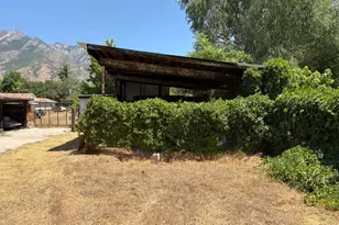 2266 E 6450 S, Cottonwood Heights, UT 84121 - Photo 15