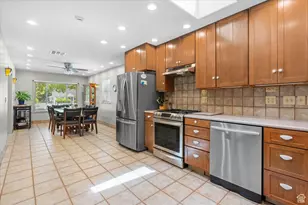 558 E Garden Ave E, South Salt Lake, UT 84106 - Photo 11