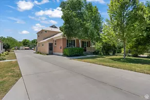 558 E Garden Ave E, South Salt Lake, UT 84106 - Photo 29