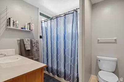 558 E Garden Ave E, South Salt Lake, UT 84106 - Photo 19