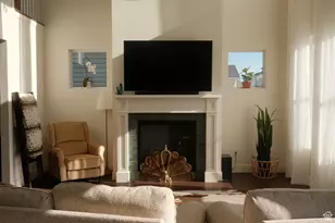 5071 N Oak Crk Dr, Eagle Mountain, UT 84005 - Photo 15