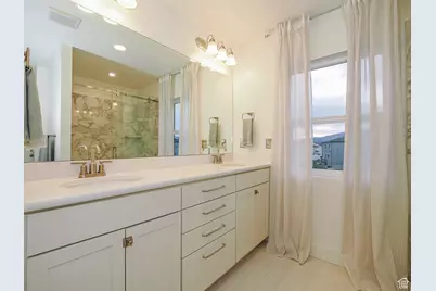 5071 N Oak Creek Dr, Eagle Mountain, UT 84005 - Photo 27
