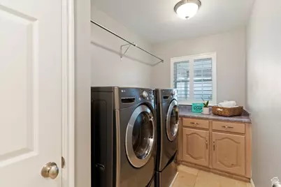 53 N Foxhill Rd N, North Salt Lake, UT 84054 - Photo 21