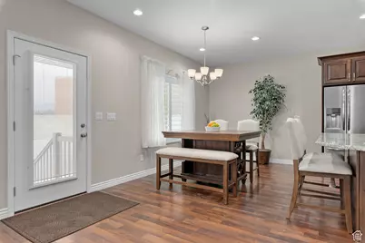 649 E 5650 S, Washington Terrace, UT 84405 - Photo 11