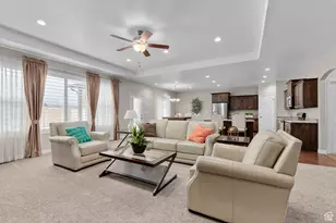 649 E 5650 S, Washington Terrace, UT 84405 - Photo 9