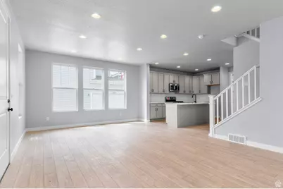 7046 W Swansea Dr, South Jordan, UT 84009 - Photo 9