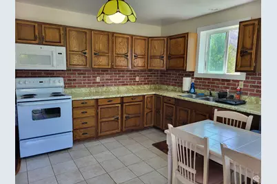 1406 S Bartholomew Dr, Springville, UT 84663 - Photo 17