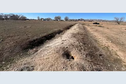 4361 S 2280 E, Vernal, UT 84078 - Photo 7