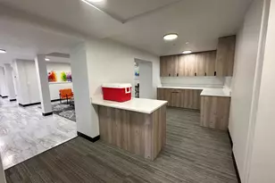 404 E 5600 S, Murray, UT 84107 - Photo 9