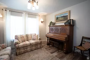 1075 E 2600 N, North Ogden, UT 84414 - Photo 3