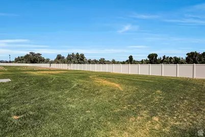 2106 W 2000 N, Farr West, UT 84404 - Photo 33