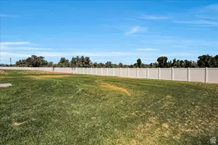 2106 W 2000 N, Farr West, UT 84404 - Photo 33