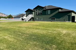 2106 W 2000 N, Farr West, UT 84404 - Photo 29