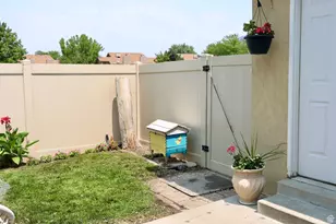 775 E Autumn Field Dr, Sandy, UT 84094 - Photo 17