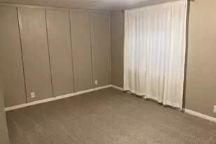 775 E Autumn Field Dr, Sandy, UT 84094 - Photo 15